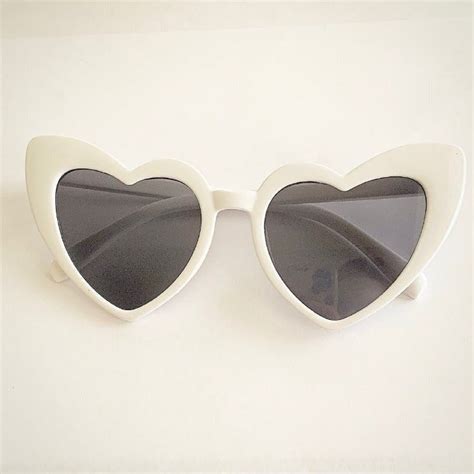 He loves my heart shaped sunglasses - 714 Likes, 61 Comments. TikTok video from mari 💌 (@ethqralv): “he loves my heart shaped sunglasses #robbykeene”. original sound - mari 💌.
